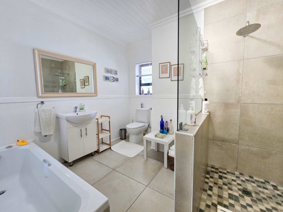 3 Bedroom Property for Sale in Stilbaai Wes Western Cape